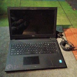Dell Inspiron 15 3520 laptop
