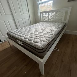 Cama Full + Colchón    Full Size Bed Plus Matress