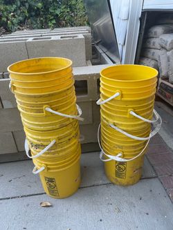 5-Gallon Plastic Buckets