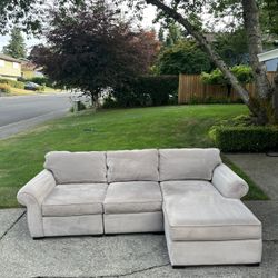 Light Gray Sectional Couch with Chaise (Great Condition)