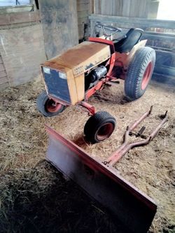 Viejo Old Case 442 Tractor for Parts Para Partes