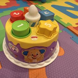 Fisher-Price Laugh & Learn Smart Stages Birthday Cake