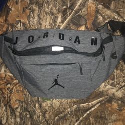 Nike  Air Jordan Crossbody Bag Fanny Pack Hip Waist Belt Black And Grey