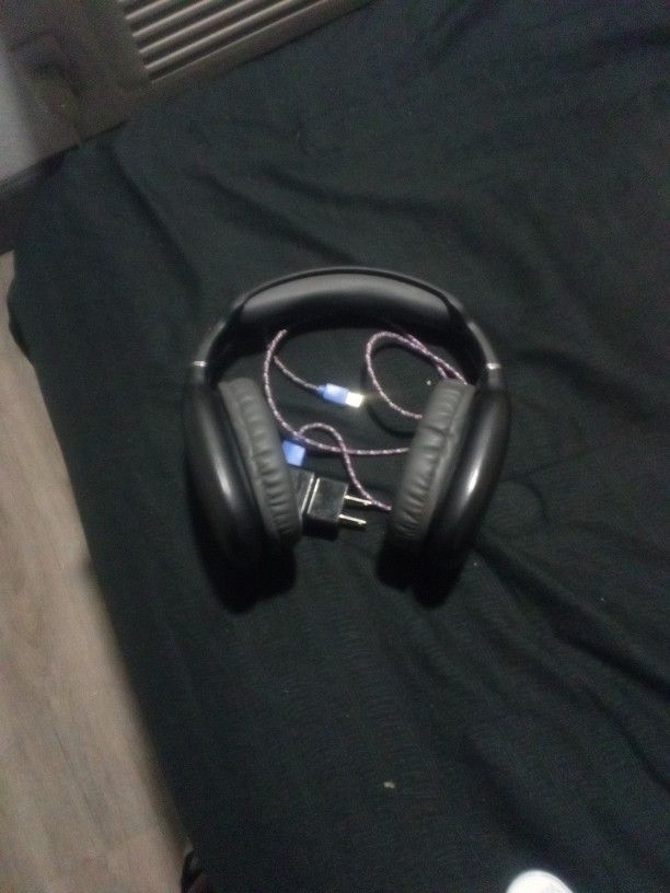 Bluetooth Wireless Headphones