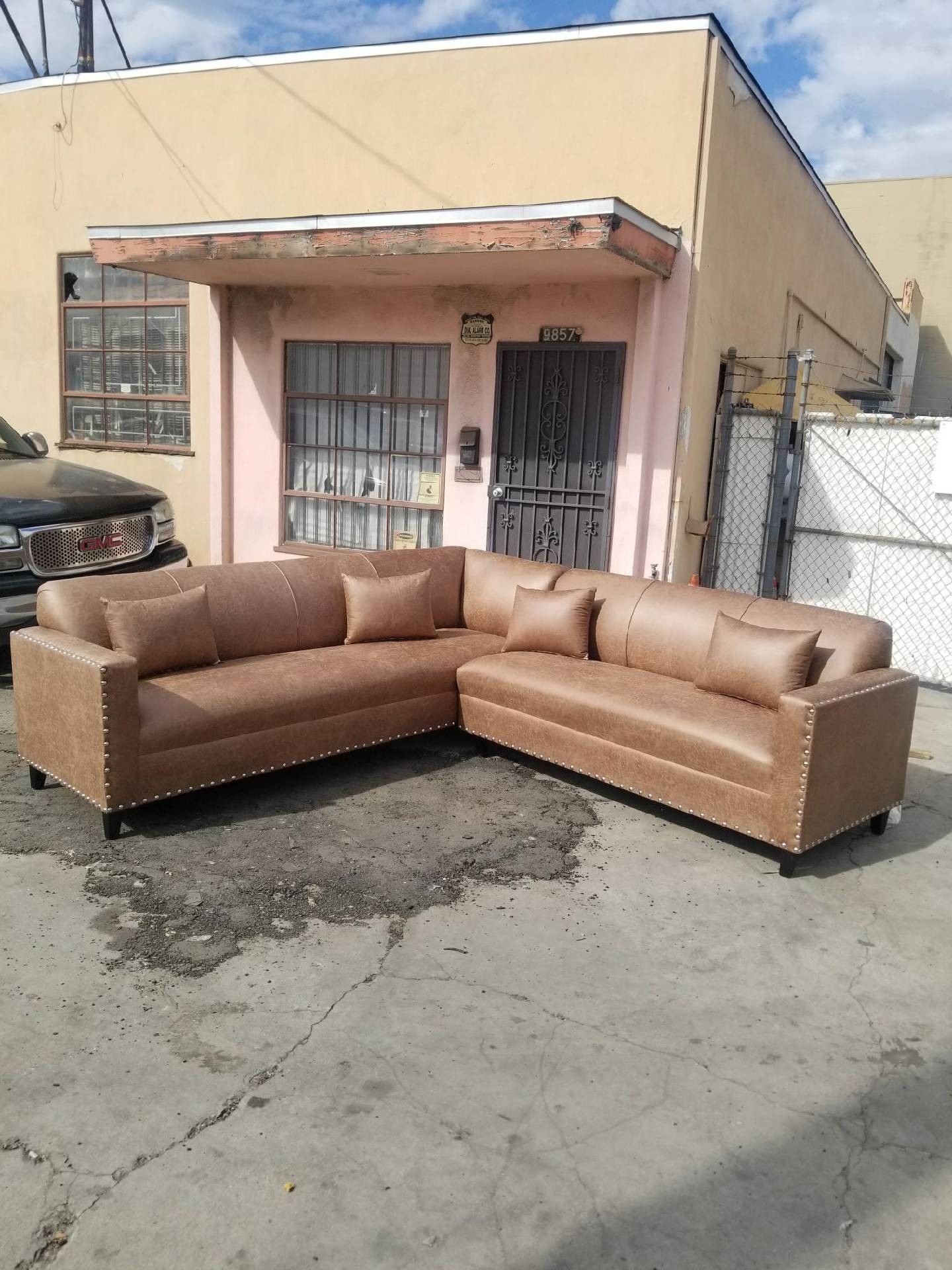 NEW 9X9FT CAMEL LEATHER SECTIONAL COUCHES