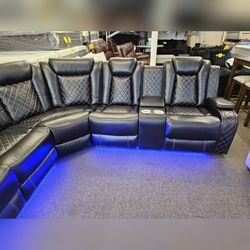 Power recliner sectional sofa with LED USB Wireles ccharging staions Black Breathing leather