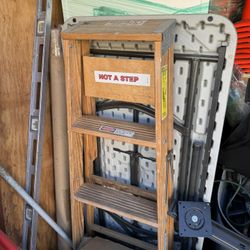 4ft Wooden Ladder 