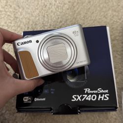 Canon Silver and Grey Cameras-and-accessories