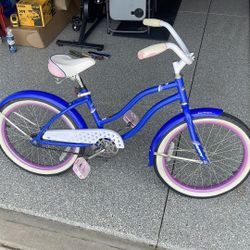 Huffy’s Girls Beach Cruiser