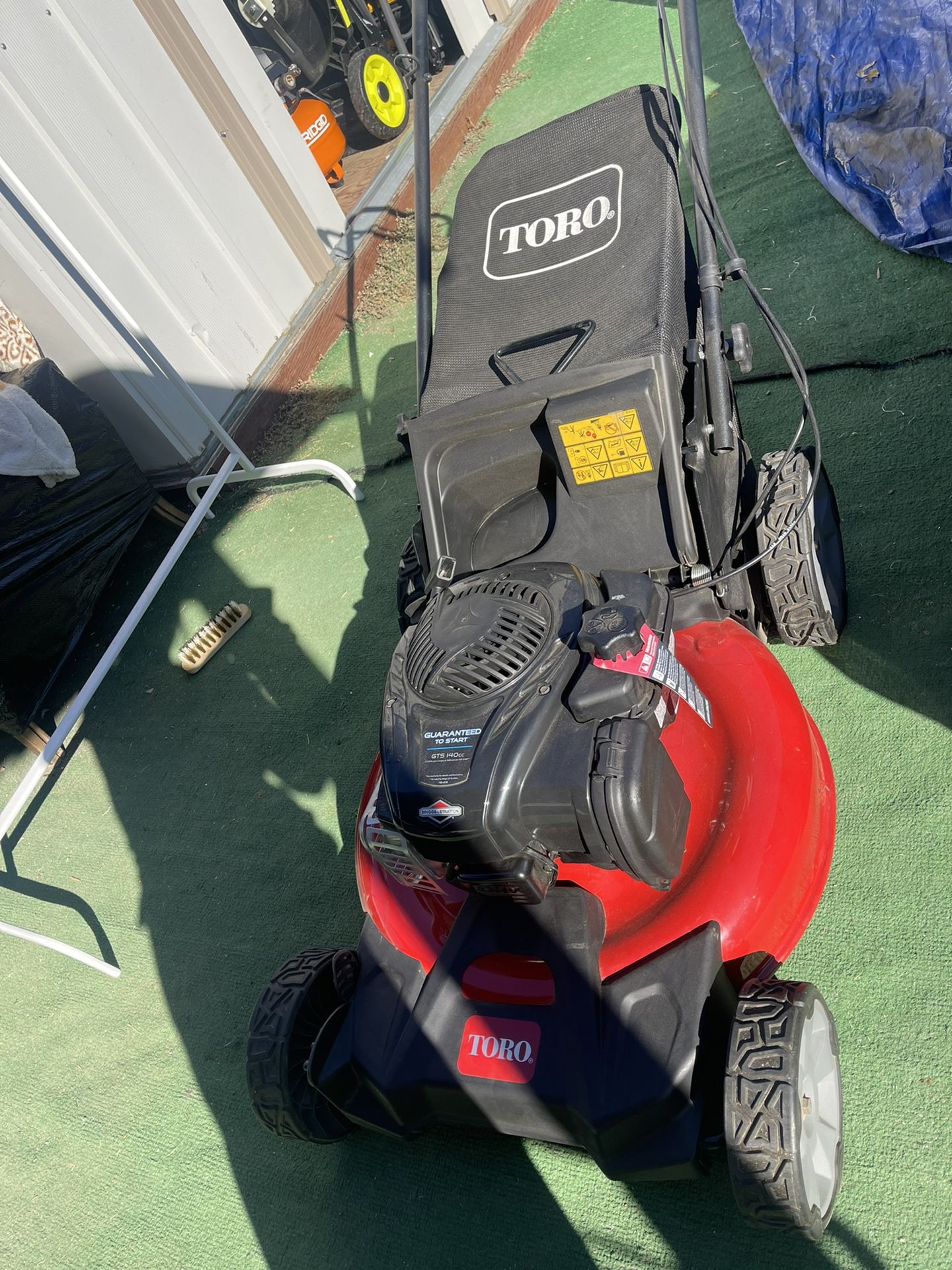 Toro 21 Recycler Briggs and Stratton 140cc Self Propelled Gas