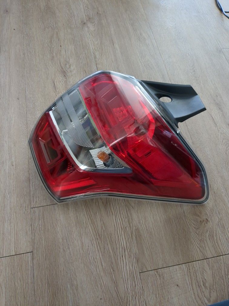 Subaru Forester 2014-16 Right Side Taillight