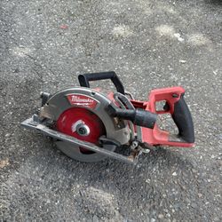 Milwaukee Fuel 7-1/4 Circular Saw 