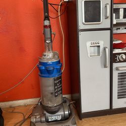 Dyson vacuum 