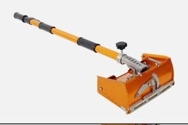 New in Box 10" Drywall Flat Finishing Box Aluminum Finishing Mud Box Tool w/40"-64'' Extendable Hand
