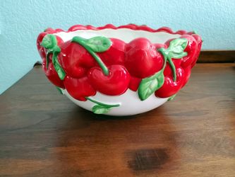 Vintage 2005 Sonoma Home "Cherries Jubilee" Sculpted Serving Bowl - p/u in Gilbert