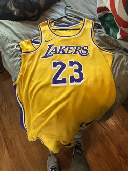 LeBron/#23/James/Lakers//Jersey/Yellow/Large 