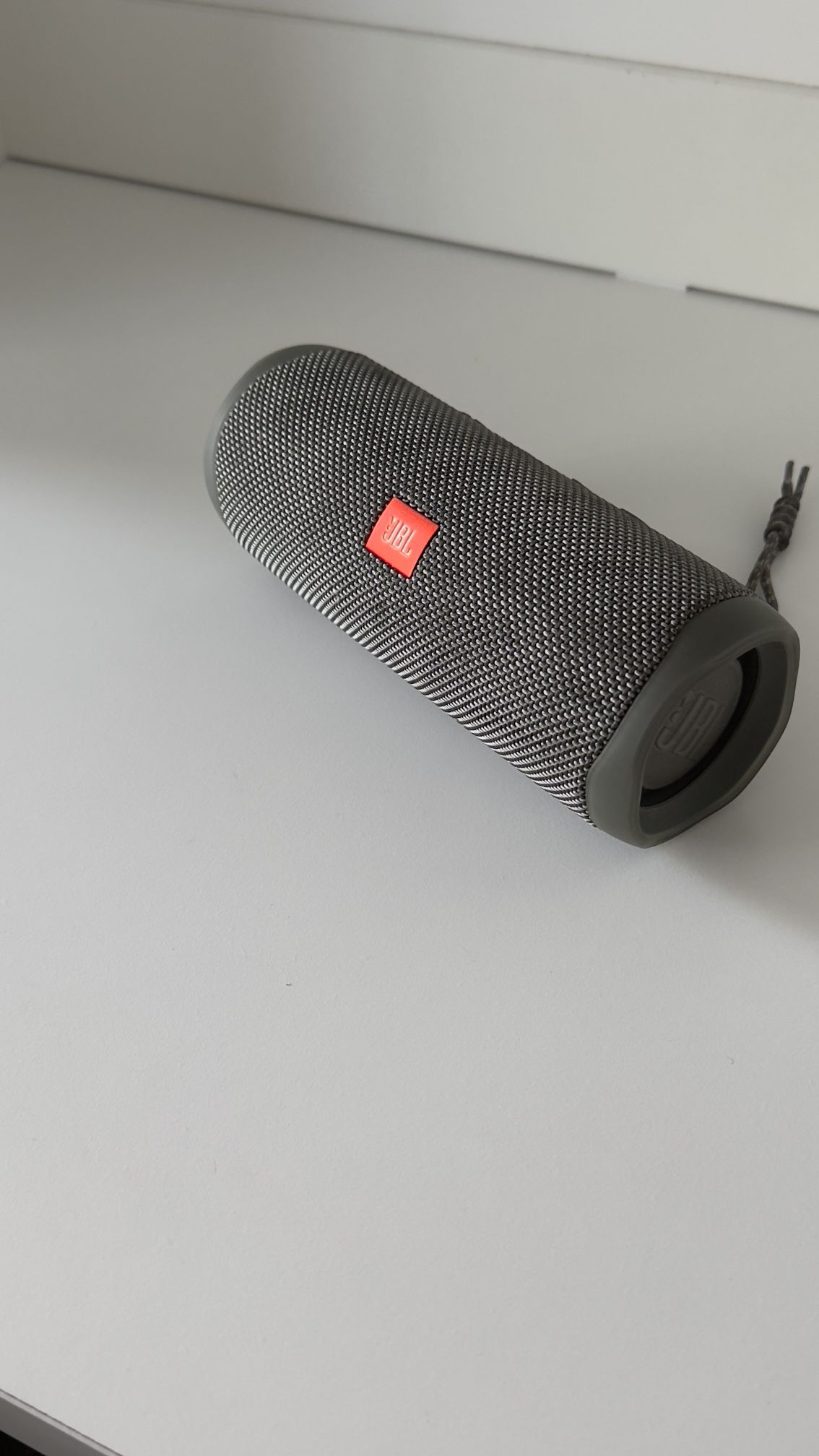 JBL Flip 5 Wireless Waterproof Portable Bluetooth Speaker