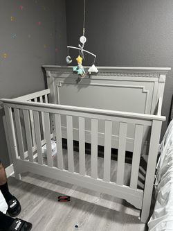 baby crib