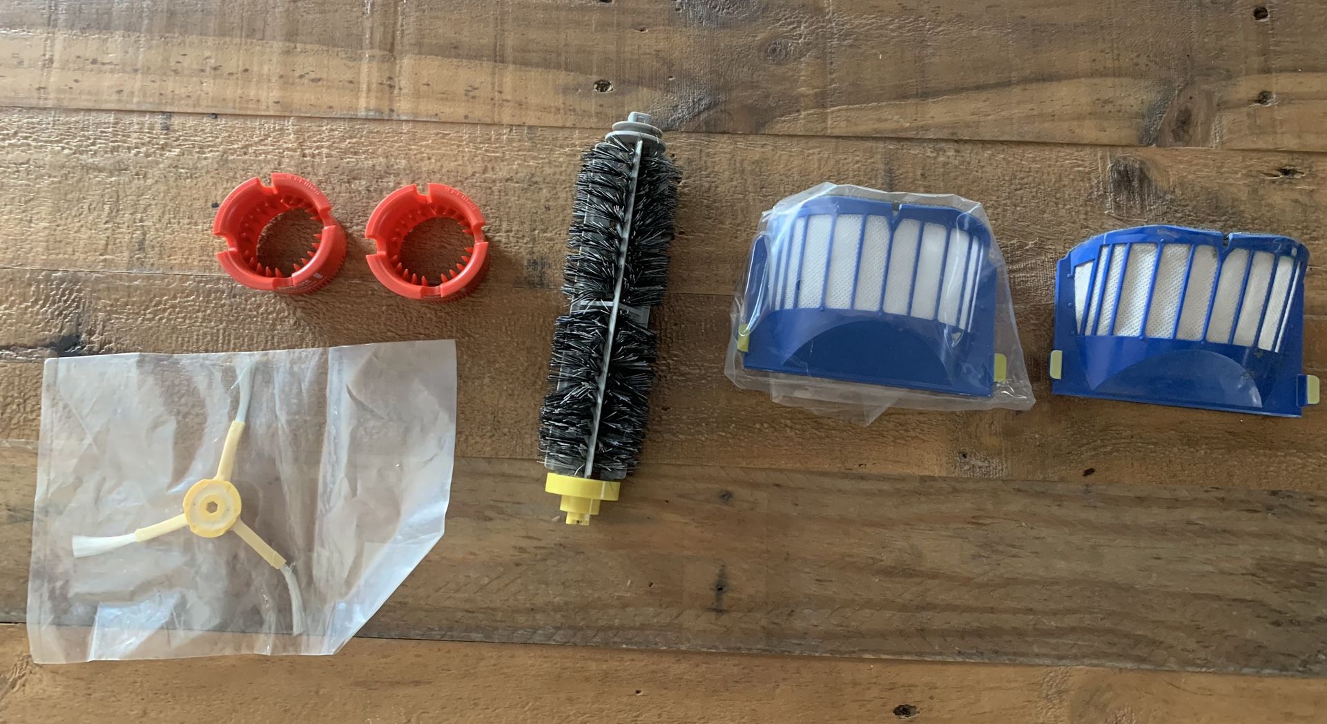 I clean iRobot Roomba 675 Replacement Parts, Robot Vacuum Parts Fit for Roomba 690 675 650 605 680 660 595 585 564 552 Robotic Vacuum $1 Each