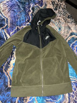 NIKE SWEATER SMALL MEN $20