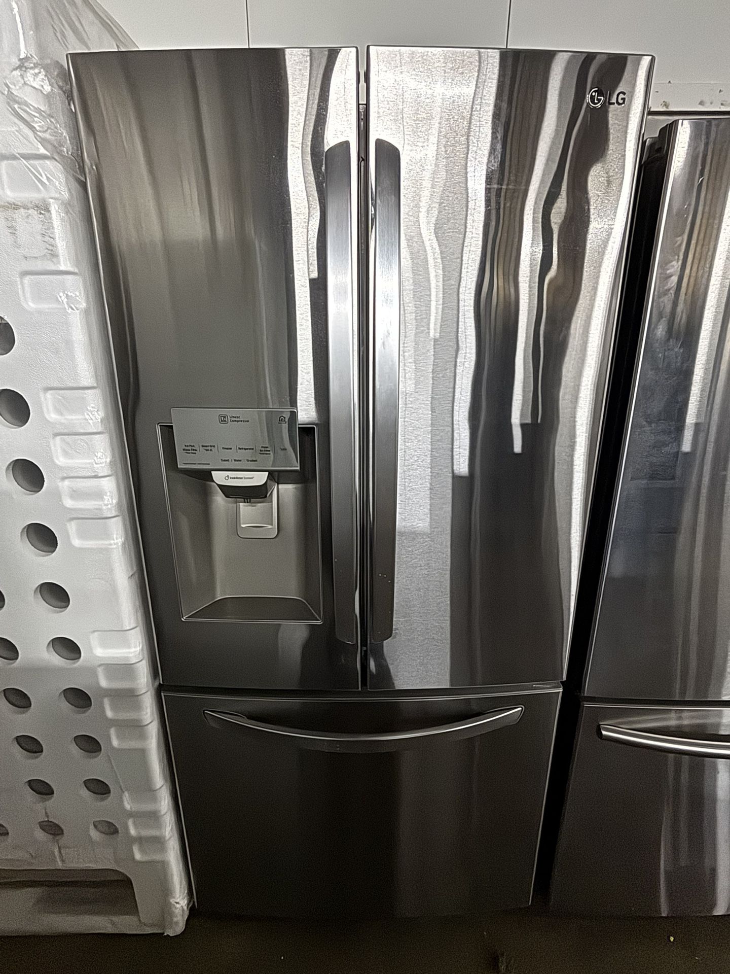 Stainless Steel LG French Door Refrigerator In Excellent Condition!