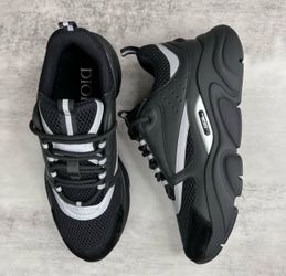 Dior b22
