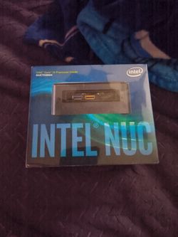 A mini pc kit intel NUC