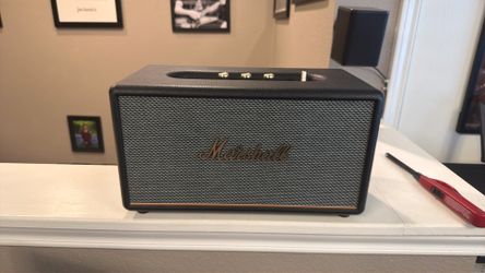 Marshall speaker
