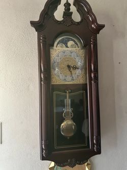 Howard Miller Rowland 620-182 Wall Clock – Excellent Condition – Musical Chime