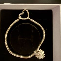 Heart Clasp Pandora Bracelet 