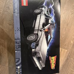 UNOPENED - Lego Back To The Future Delorean 