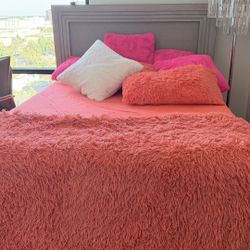 Modern Queen Bed with LED Headboard + Mattress Included – Excellent Condition