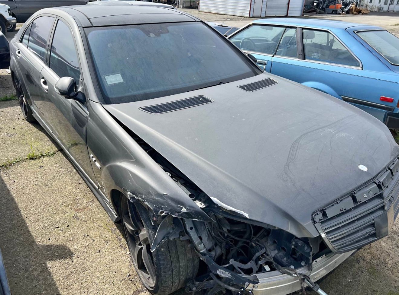 Parting Out 2009 Mercedes-Benz S63 AMG 6.3l Part Out