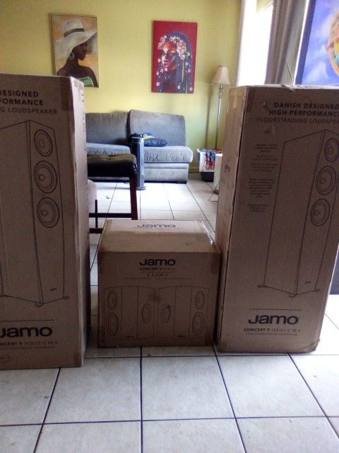 Jamo Home theatre system..