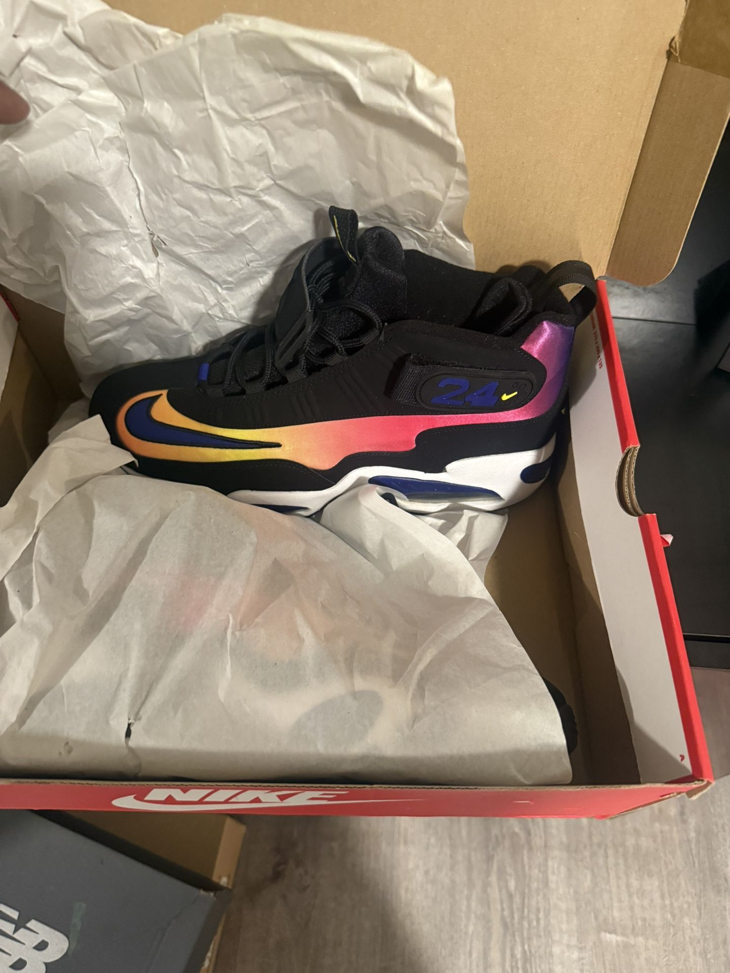 Nike Ken Griffey LAX