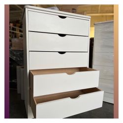 5 drawers dresser / Five drawers dresser