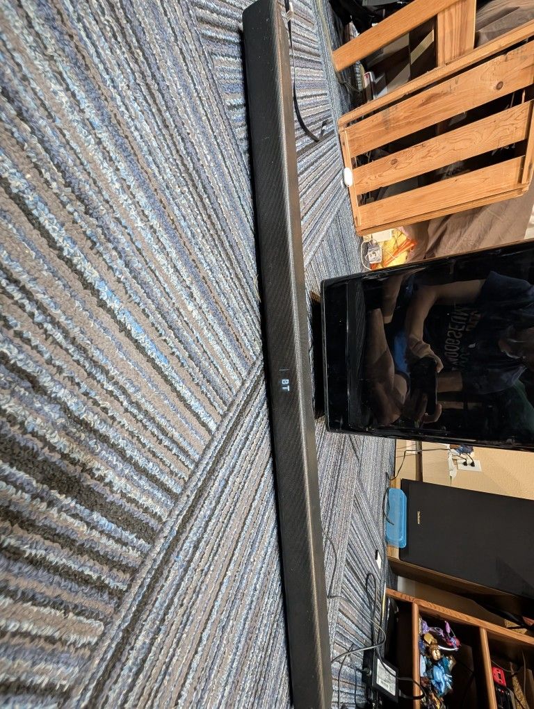 Samsung Soundbar + Subwoofer