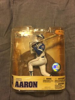 Hank Aaron figure