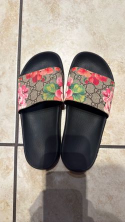 Real Gucci women’s sandals size 7