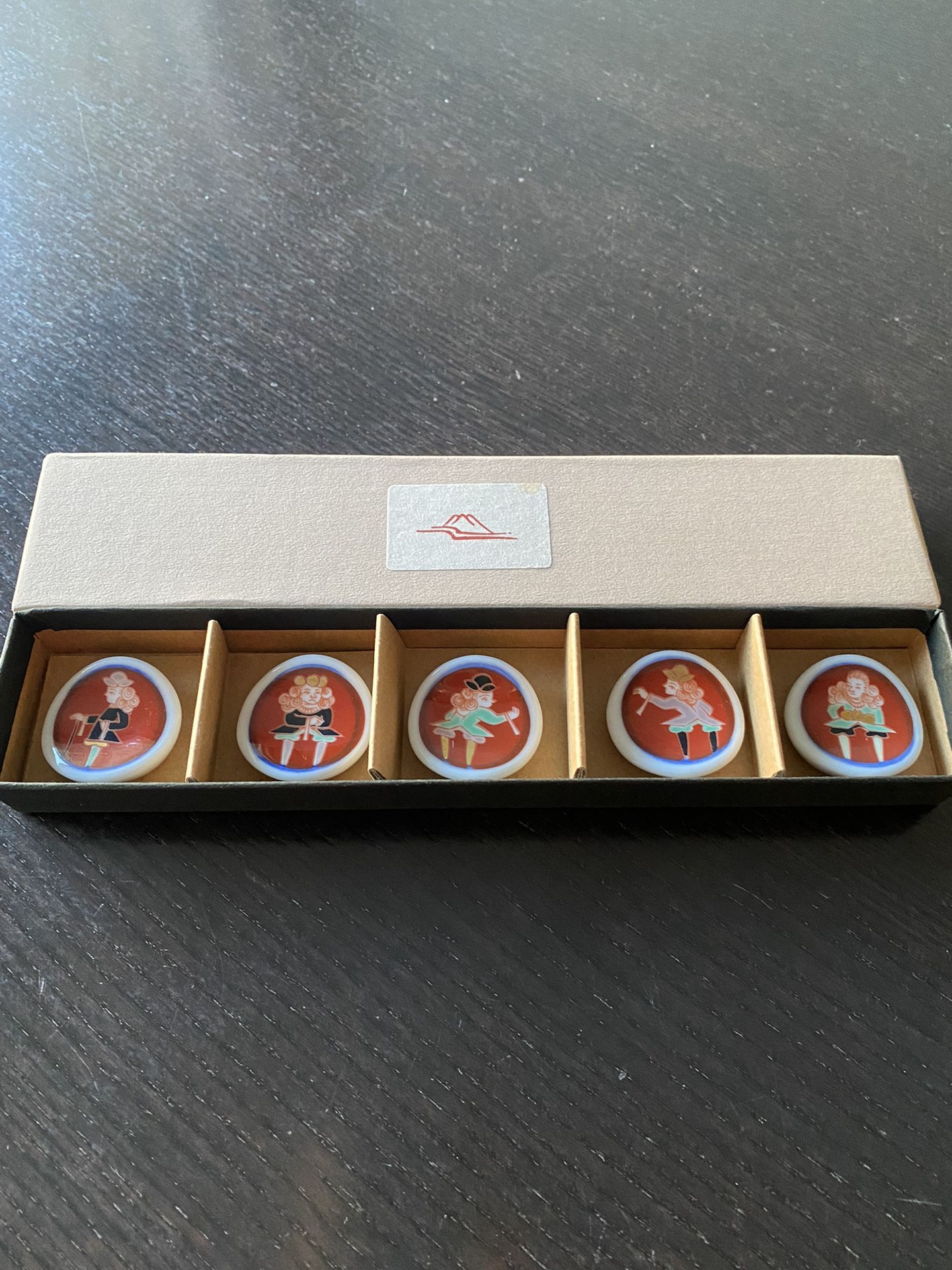 Ceramic Chopsticks Rest Set of 5 pieces in a box (New)