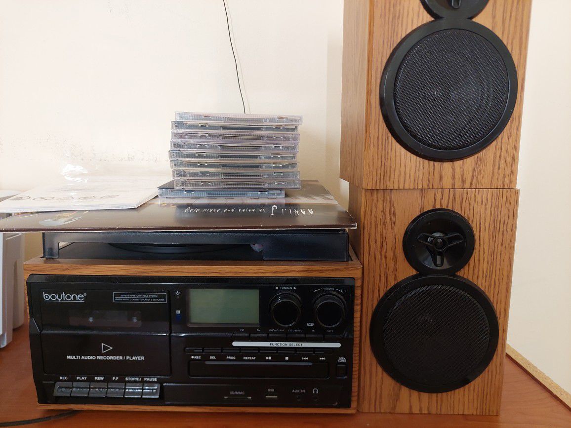 Boytone Records And Cd Player 