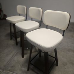 NEW BARSTOOLS SET 