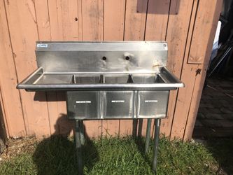 Fregadero Comercial Bueno Para Food Truck (45”x20” )x280$ 