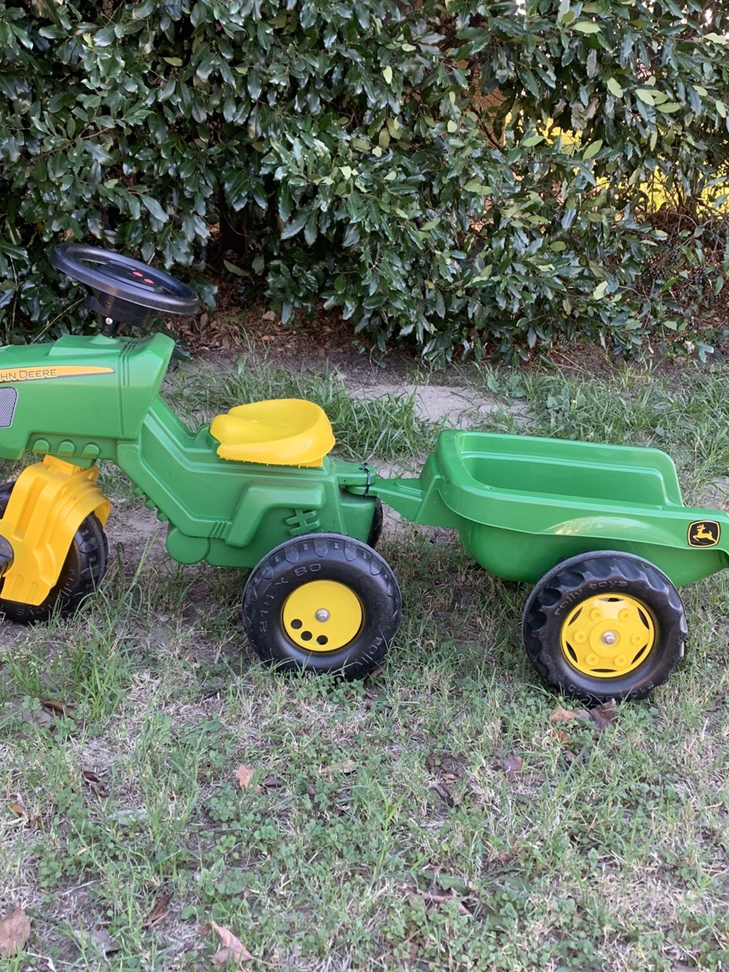 John Deer Tractor With Trailer