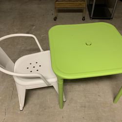 Kid Table and metal chair