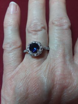 Size 9 Gorgeous 925 Sterling Silver Ring With Blue Sapphire And Clear Cubic Zirconiassh
