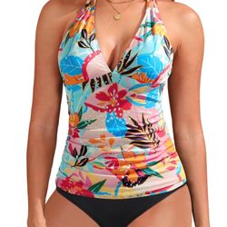 NWT Yonique Medium Takini