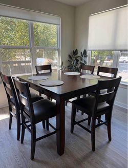 Counter Height Dining Table Set with 8 Chairs