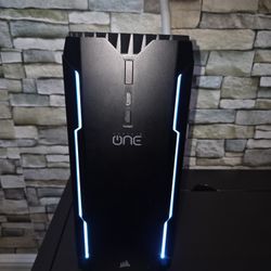 Corsair One PRO 1080Ti Gaming PC