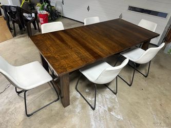 Pottery Barn Style Dining Room Table/Chairs